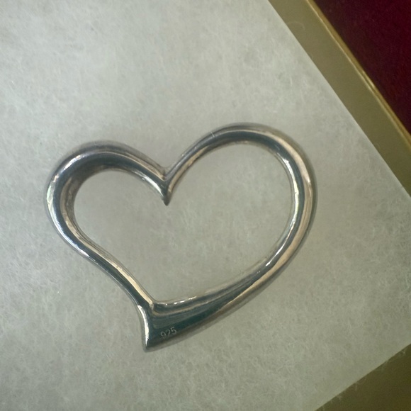 Silver Heart-Shaped necklace charm - Picture 1 of 2